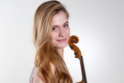 Isidora Timotijević, Viola