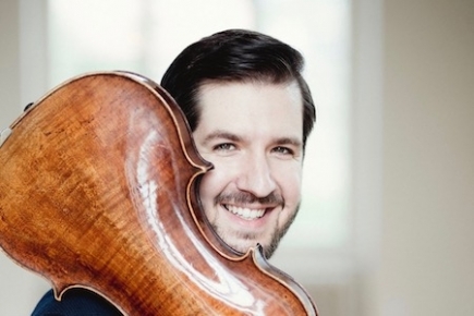Lech Antonio Uszynski, Viola